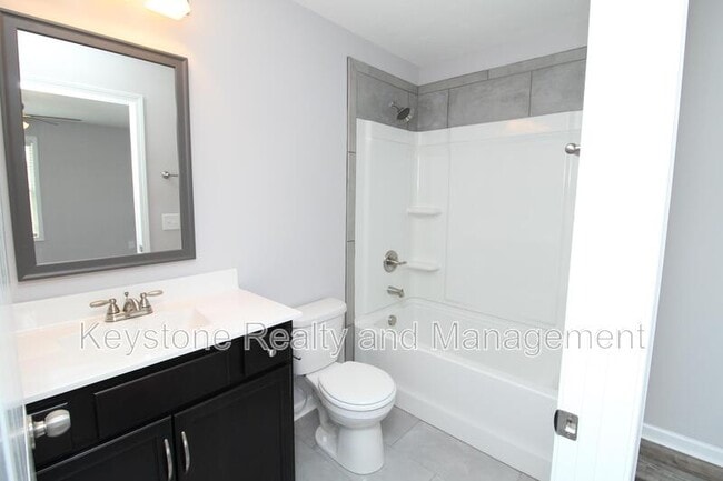 Building Photo - 1611 Railton Ct