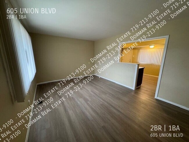 Foto del edificio - 605 S Union Blvd