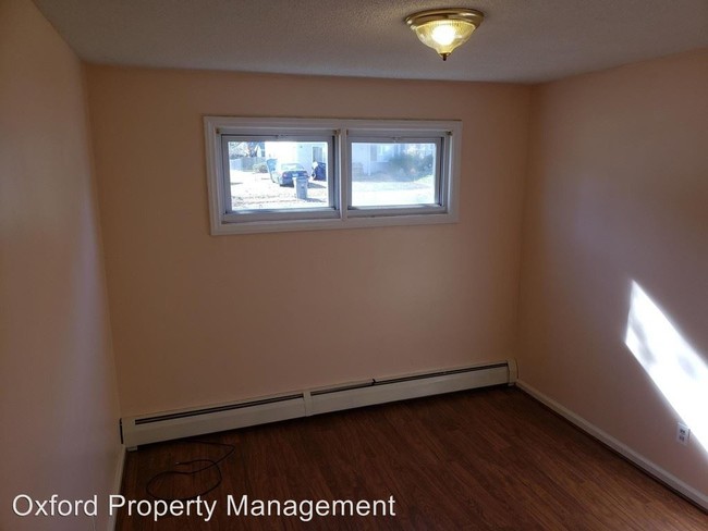 Building Photo - 1 br, 3 bath House - 65 Weaver Road