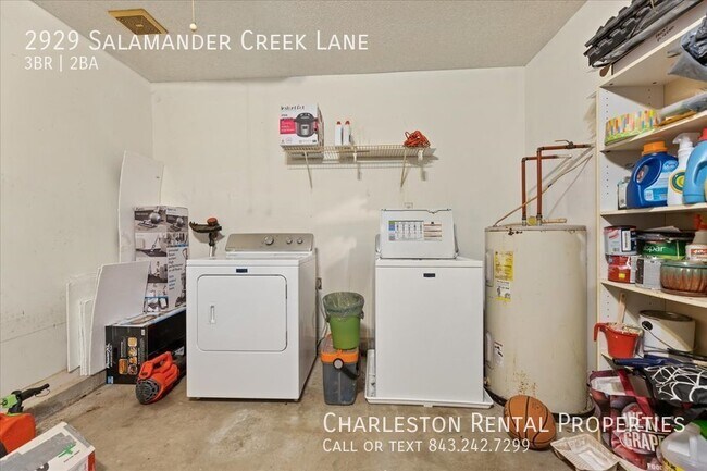 Building Photo - 2929 Salamander Creek Ln