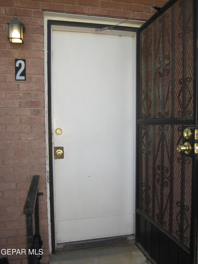 Foto del edificio - 3606 Taylor Ave