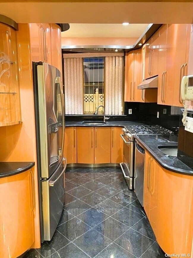 Foto del edificio - 141-52-141-73 73rd Terrace