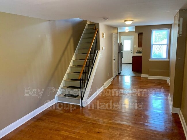Building Photo - 2241 Tulip St