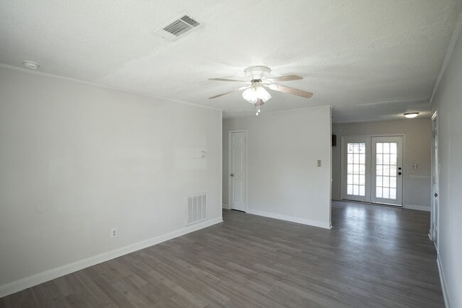 Building Photo - 3321 Young Forest Dr