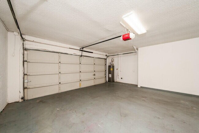 Building Photo - 80 Baytree Cir