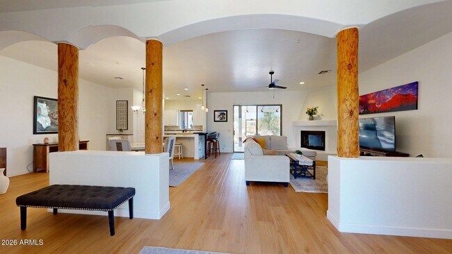 Foto del edificio - 5740 E Red Bird Rd