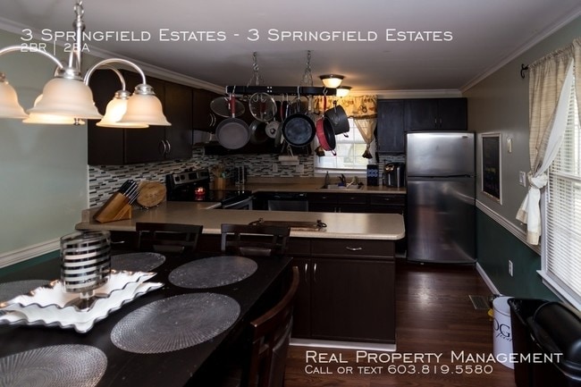 Building Photo - Gorgeous Townhome in Springfield Estates!