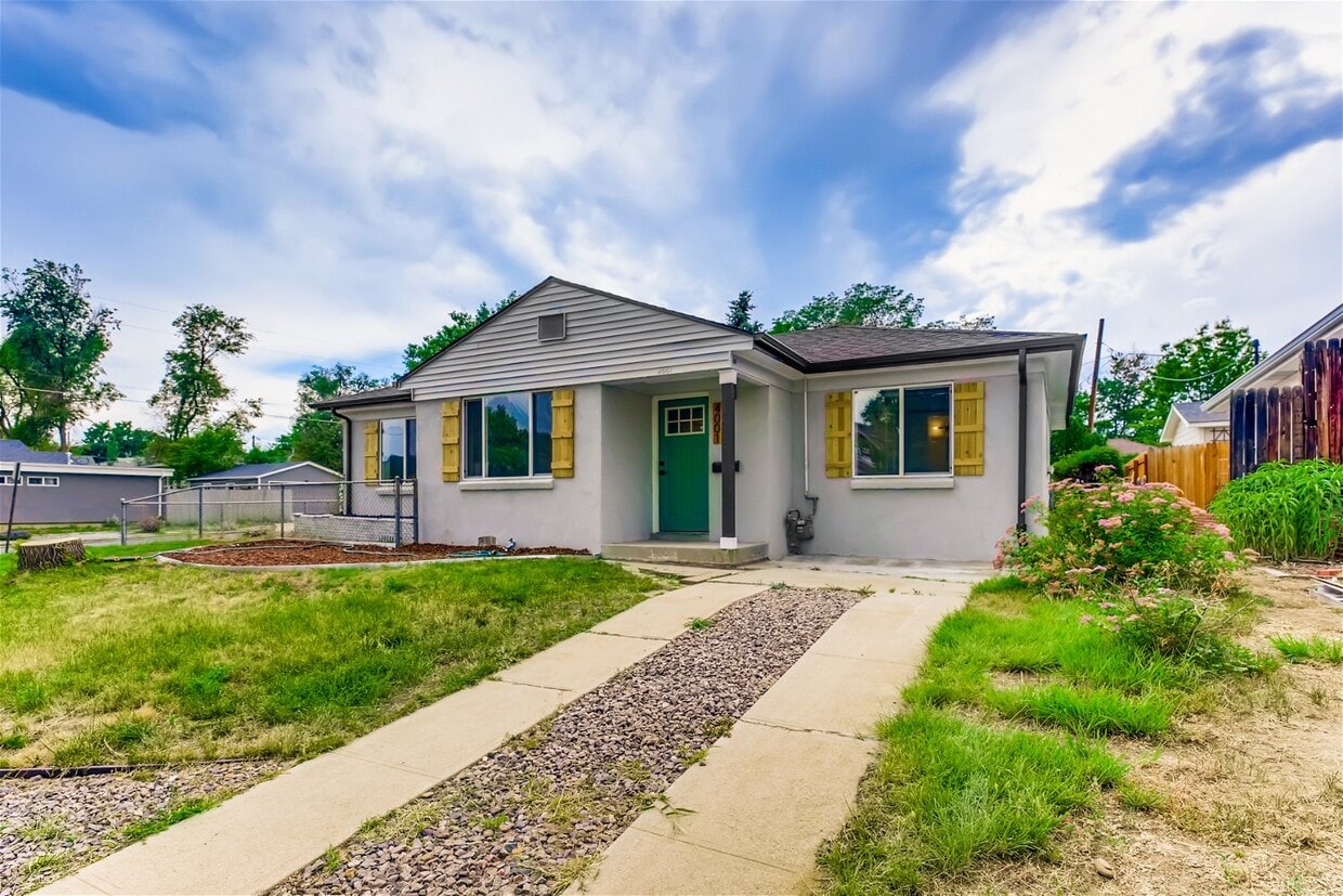 Photo - 4001 Zuni St (Denver, CO)