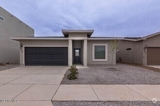 Building Photo - 5913 Ruidoso Downs St