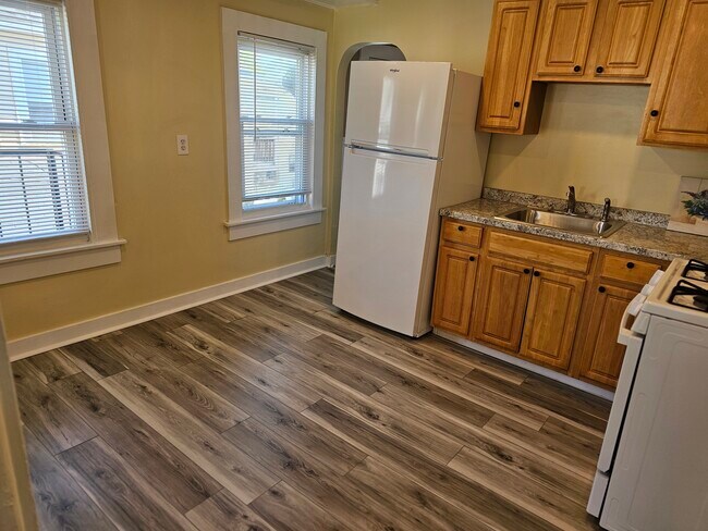 Kitchen corner pic - 15 Brook St