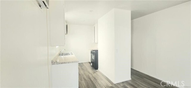 Building Photo - 2131 N Lincoln St