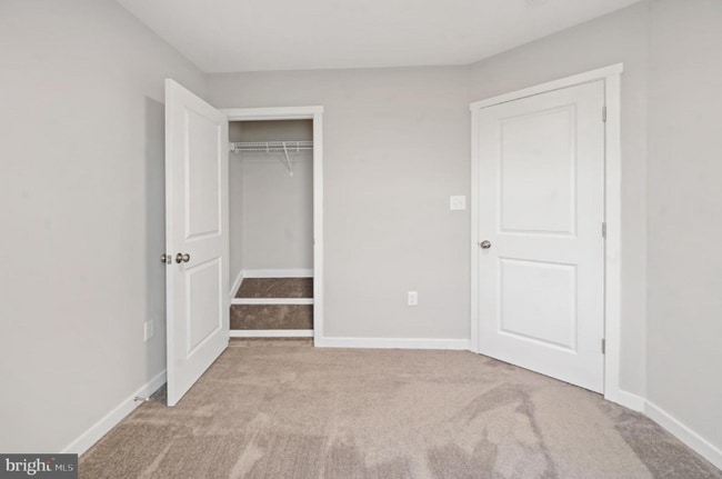 Building Photo - 91 Olga Dr