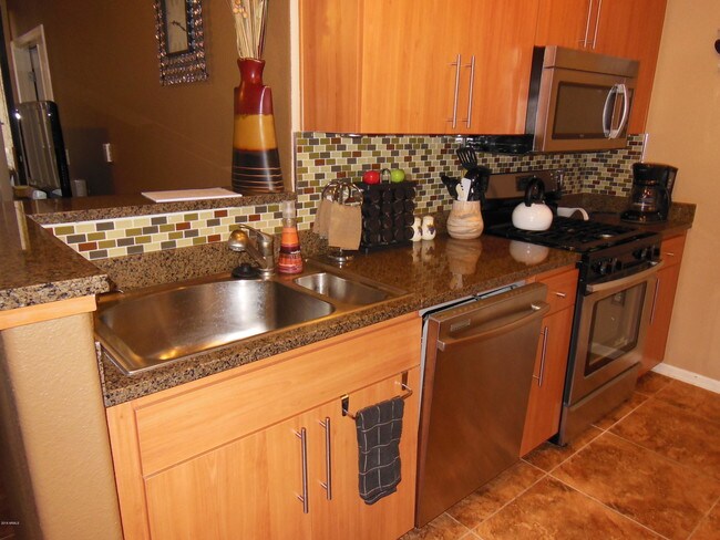 Foto del edificio - 6900 E Princess Dr
