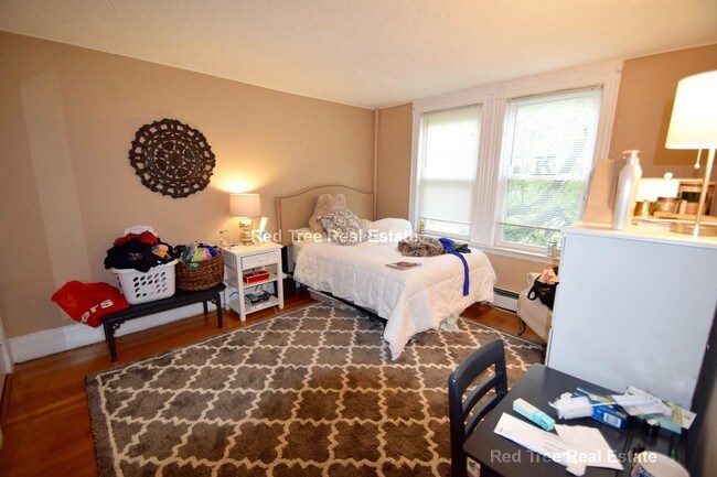 Foto del edificio - 1722 Commonwealth Ave