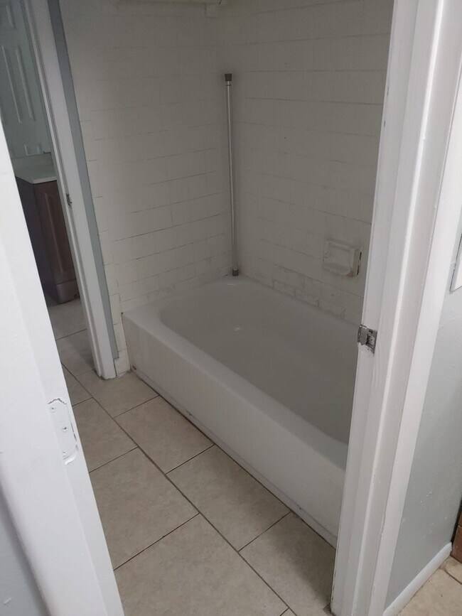 Foto del edificio - 2584-2586 Chestnut Woods Dr