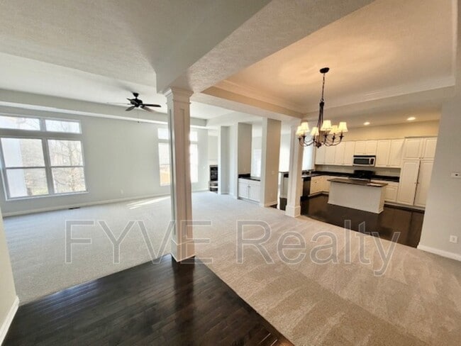 Building Photo - 2922 Pleasant Colony Dr