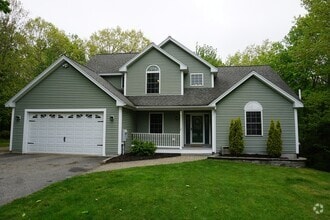 Building Photo - 60 Rockwood Dr
