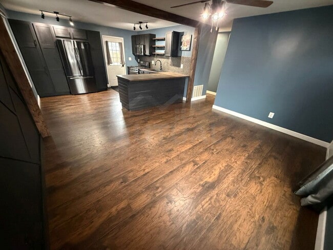 Photo - 6412 Marcy St House