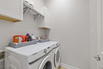 Building Photo - 7080 Bergamo Way