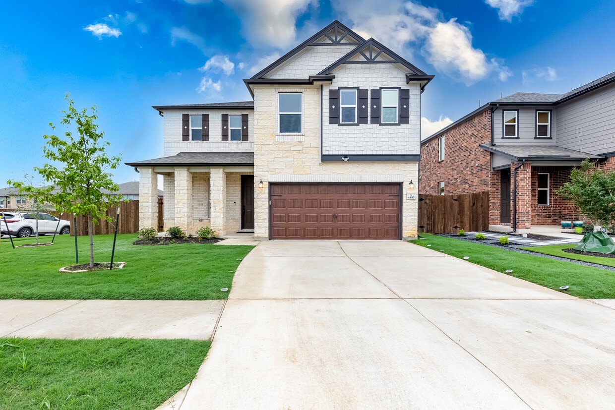 Primary Photo - 4485 Acerno St