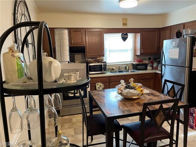 Foto del edificio - 1 br, 1 bath House - 1708 Phillips Ave