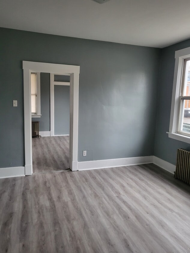 Building Photo - 653 Duss Ave