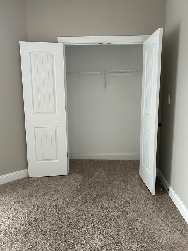 Building Photo - 100 Hexham Dr