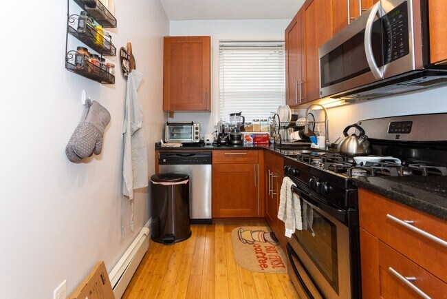Building Photo - NICE, RENOVATED Allston Village 1 bed avai...