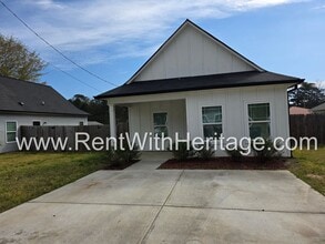 Building Photo - 108 Chalfont Cir