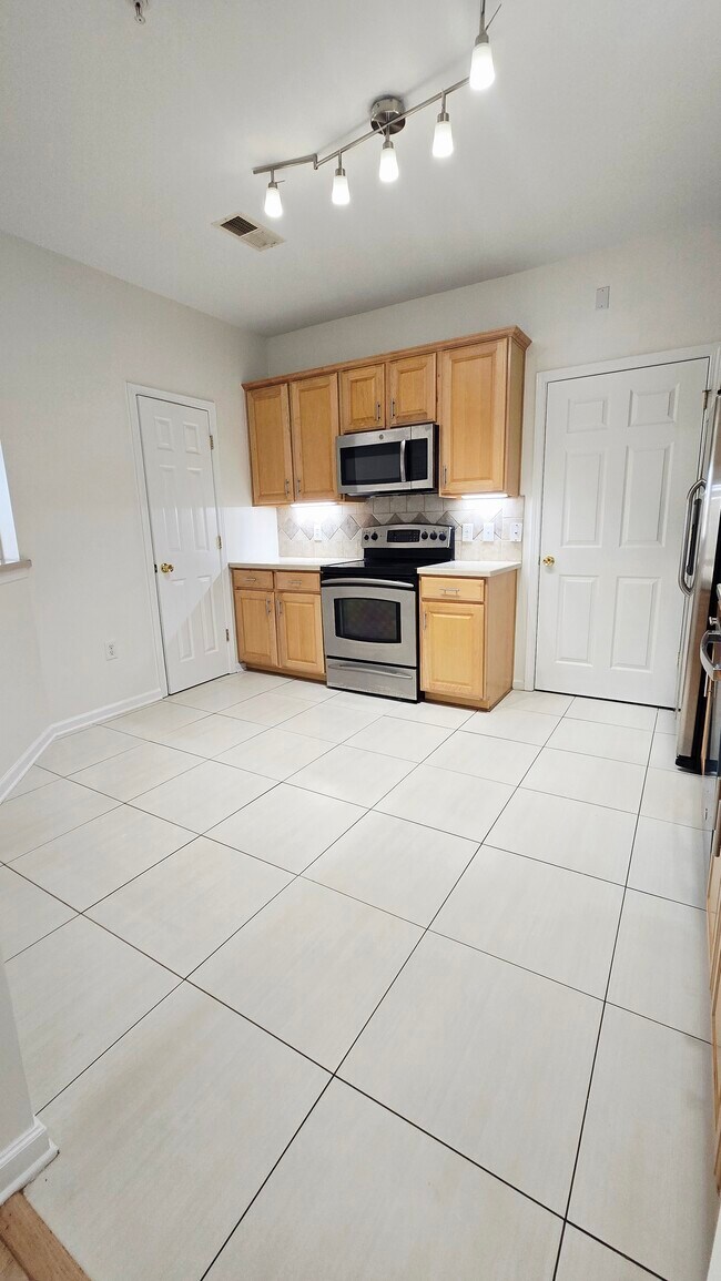 Cocina - 14353 San Paolo Ln
