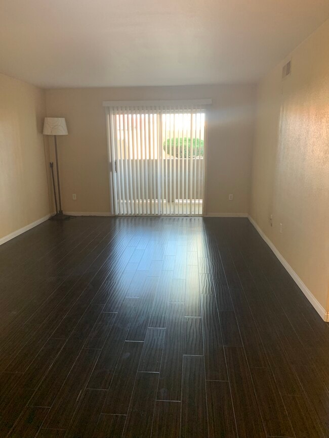 Building Photo - 2300 E Silverado Ranch Blvd