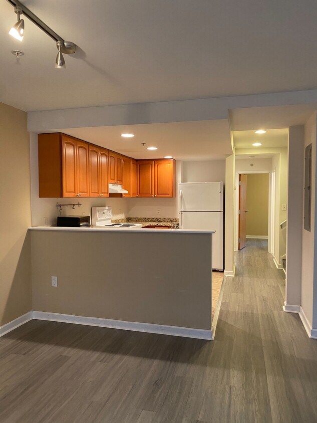Foto principal - 735 Walnut St