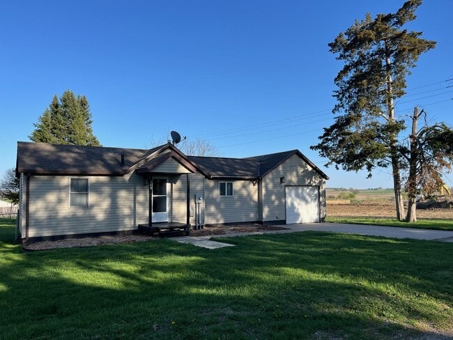 Building Photo - 109 8th Ave