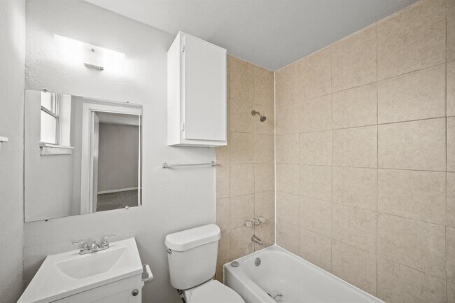 Foto del edificio - 4403 Trafalgar Dr