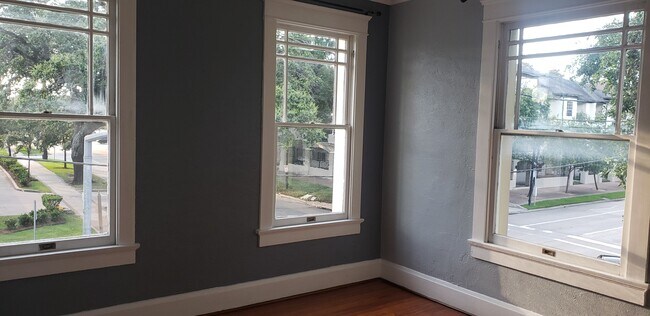 Foto del edificio - 802 McGowen St