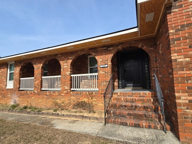 Foto del edificio - 2327 Tobacco Rd