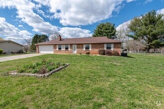 Building Photo - 2021 Independence Dr