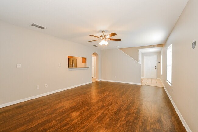 Foto del edificio - 13323 Briar Forest Ct