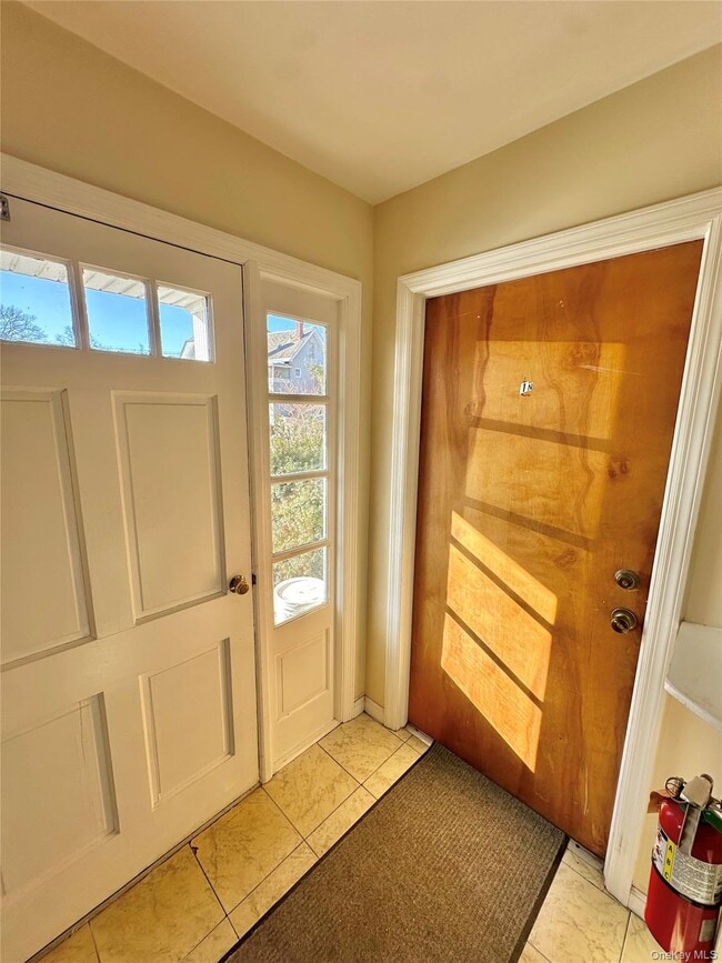 Foto del edificio - 174 Orange Ave