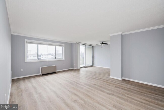 Building Photo - 2059 Huntington Ave