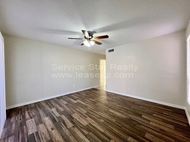 Foto del edificio - 1762 W Isleta Ave
