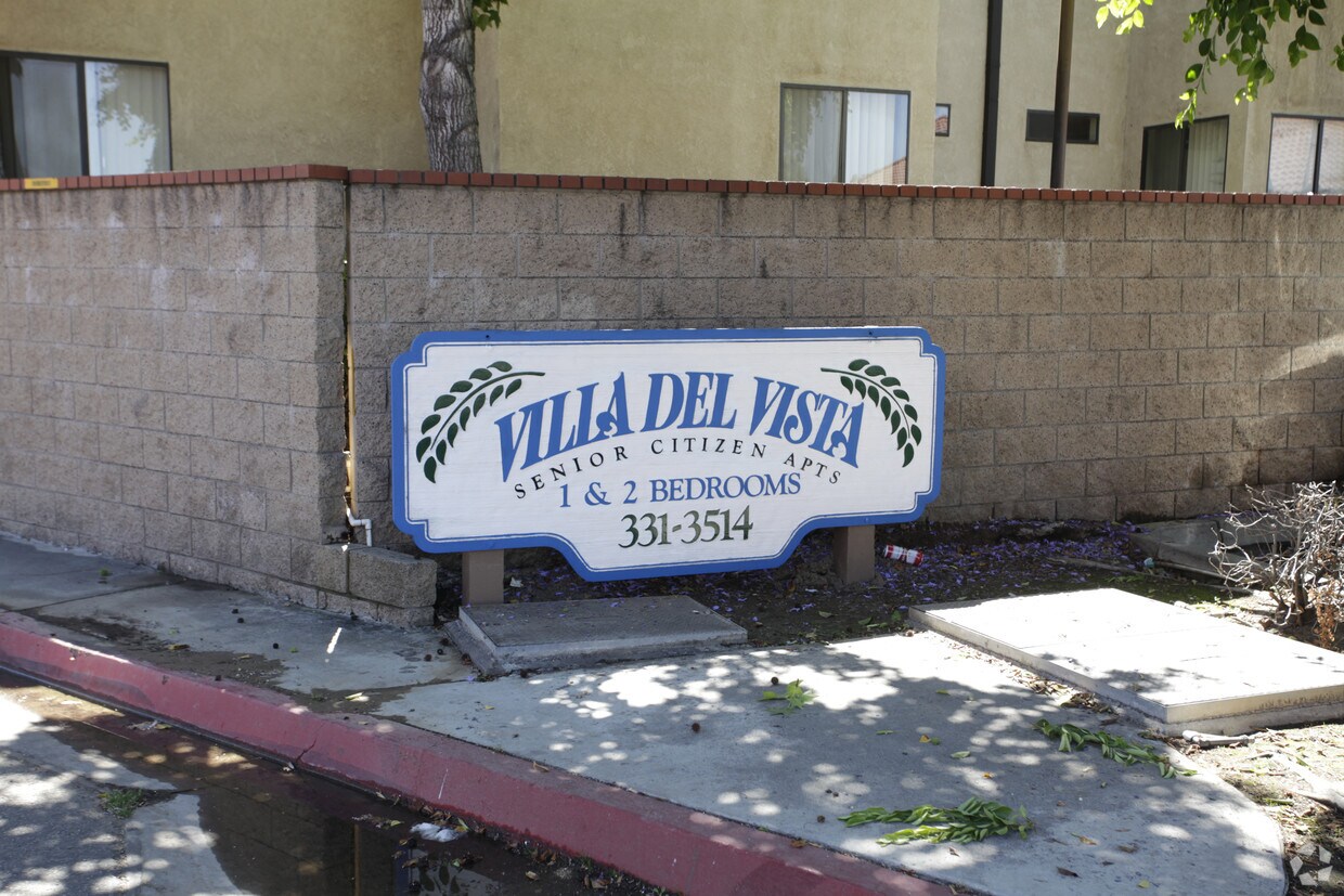 Foto del edificio - Villa Del Vista Senior Apartments