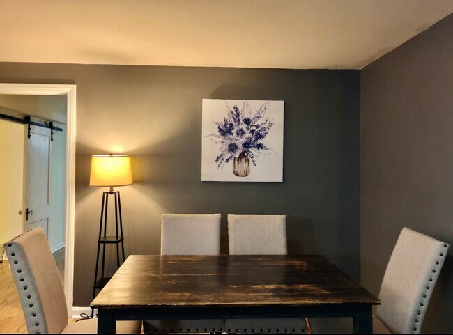 Foto del edificio - 8 Battery Dr