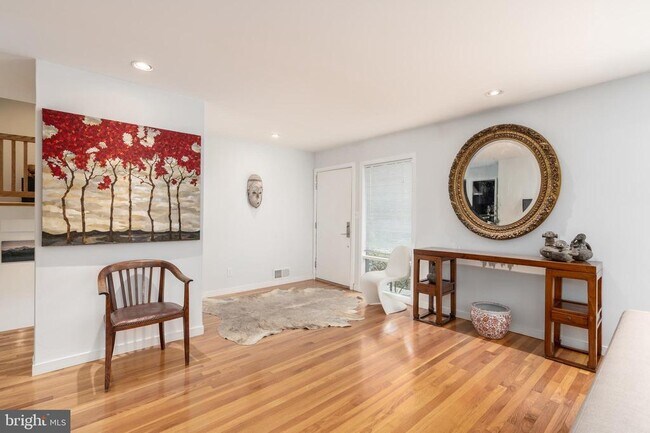 Foto del edificio - 3122 Brooklawn Terrace