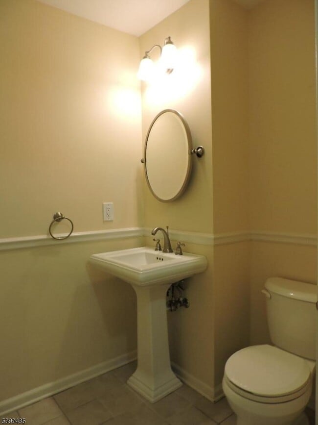 Foto del edificio - 44 Ridgedale Ave