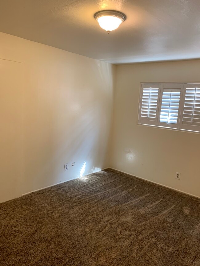 Foto del edificio - 24719 Island Ave