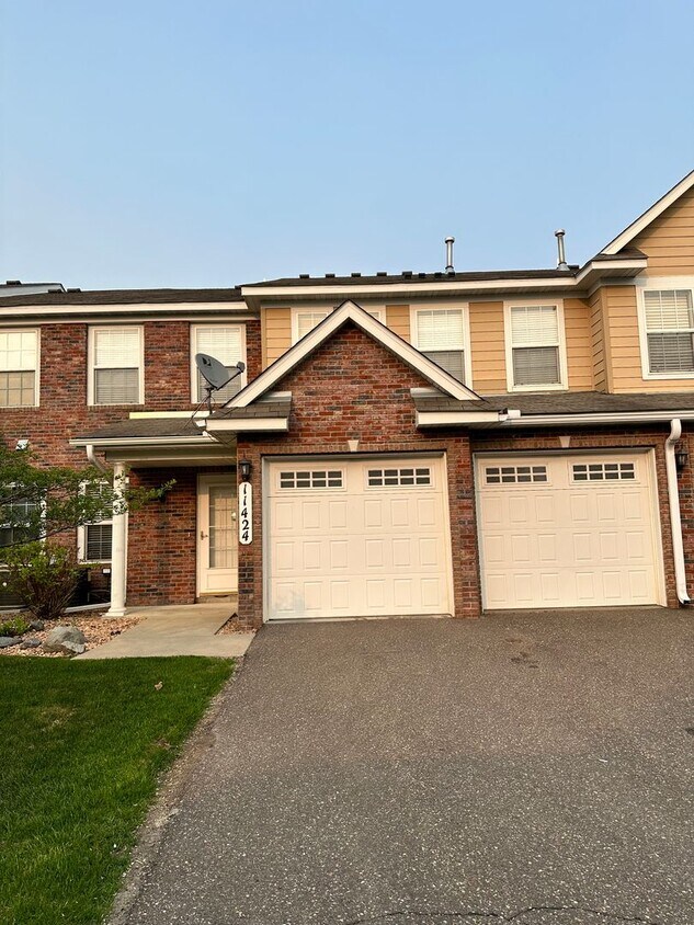 Foto principal - Beauting 2 Bed Town Home for Rent