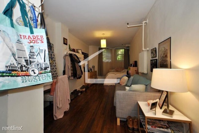 Building Photo - 455 Beacon St