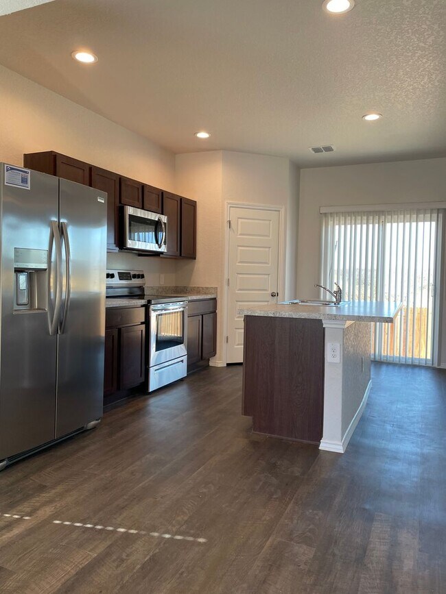 Building Photo - *Pre-Leasing* | Four Bedroom | Two and a H...