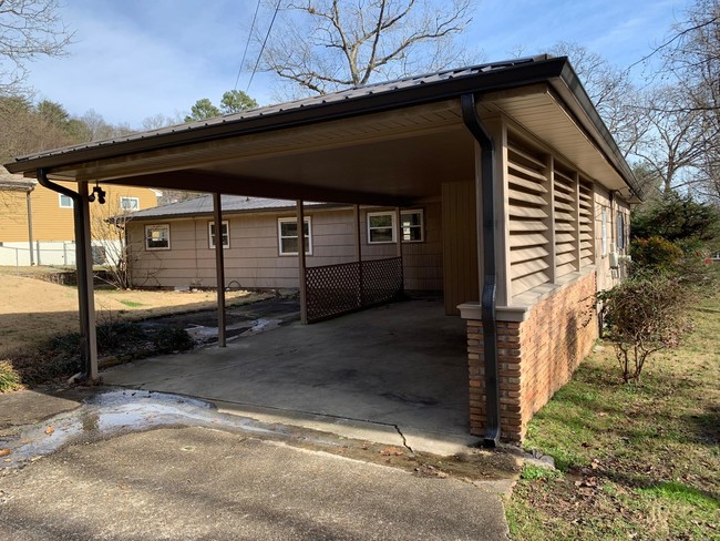 Foto del edificio - 3507 Oak Ridge Dr